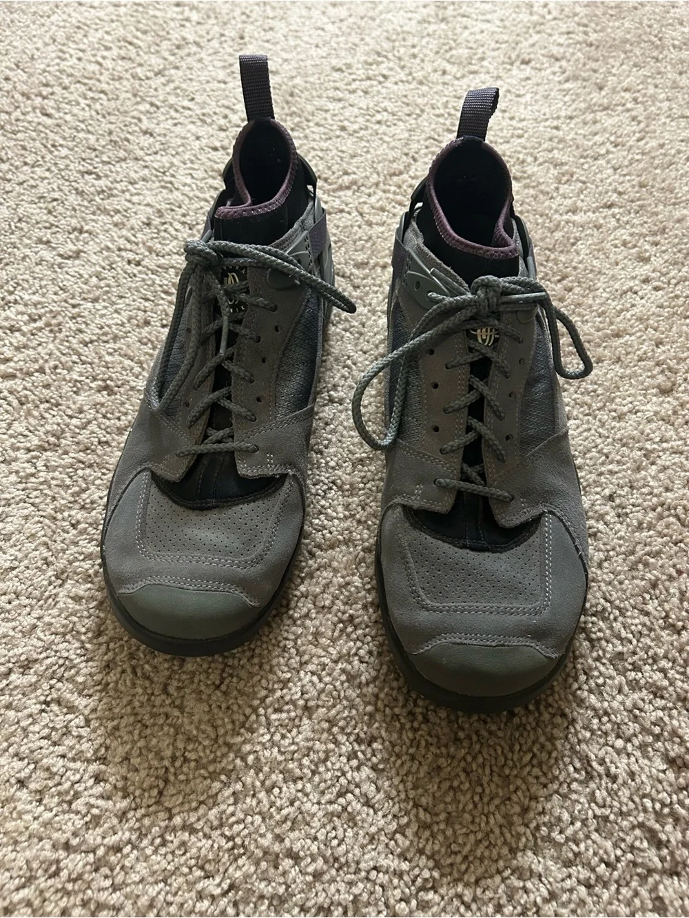Nike Air Revaderchi Hiking Sneakers Flint Grey Men’s Size 10.5
